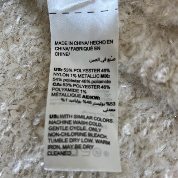 Chico's Cowl Pullover Sweater Cream with Gold Metallic Threading Size Large - Picture 8 of 8